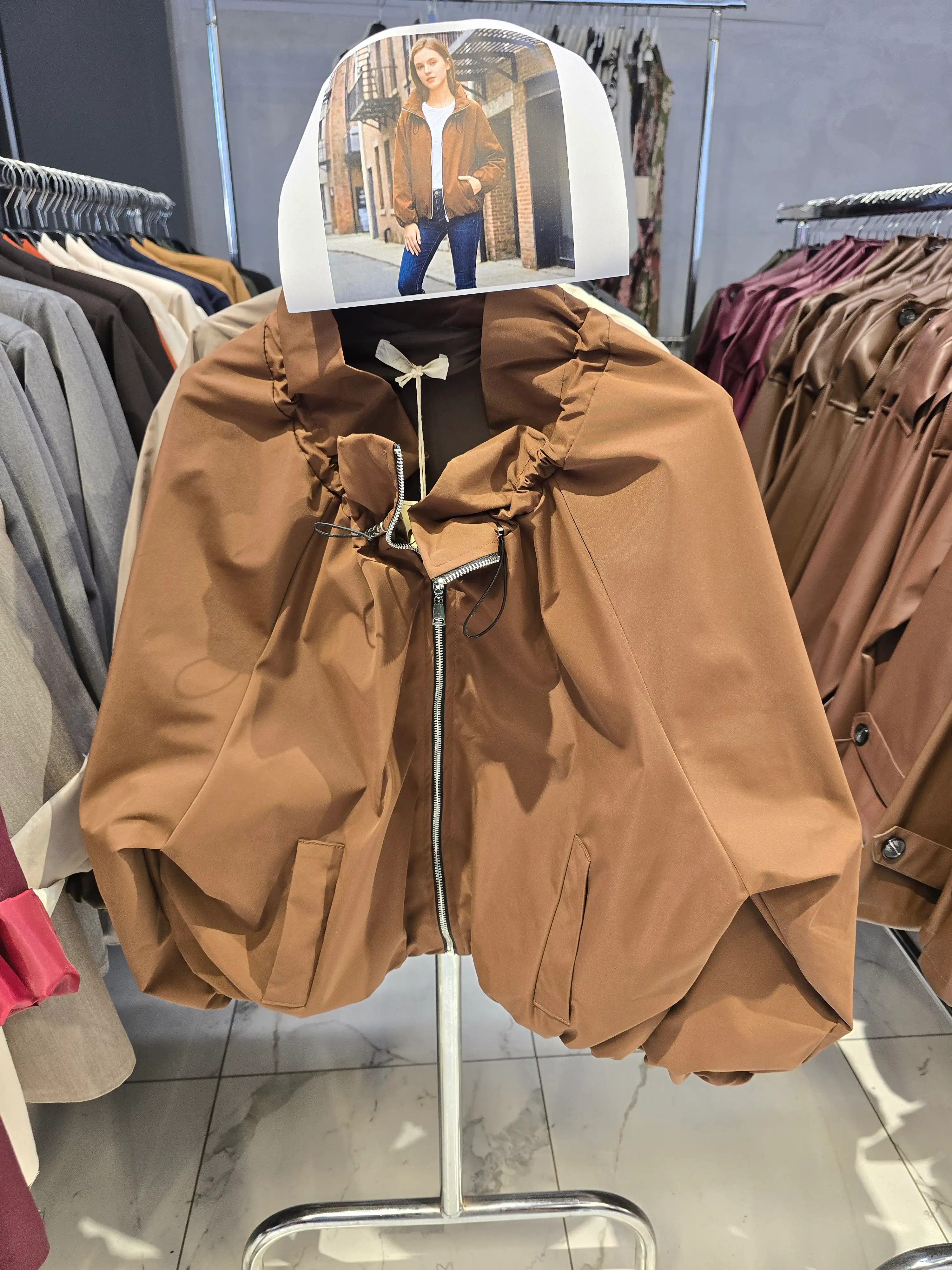 Bunda na zip
