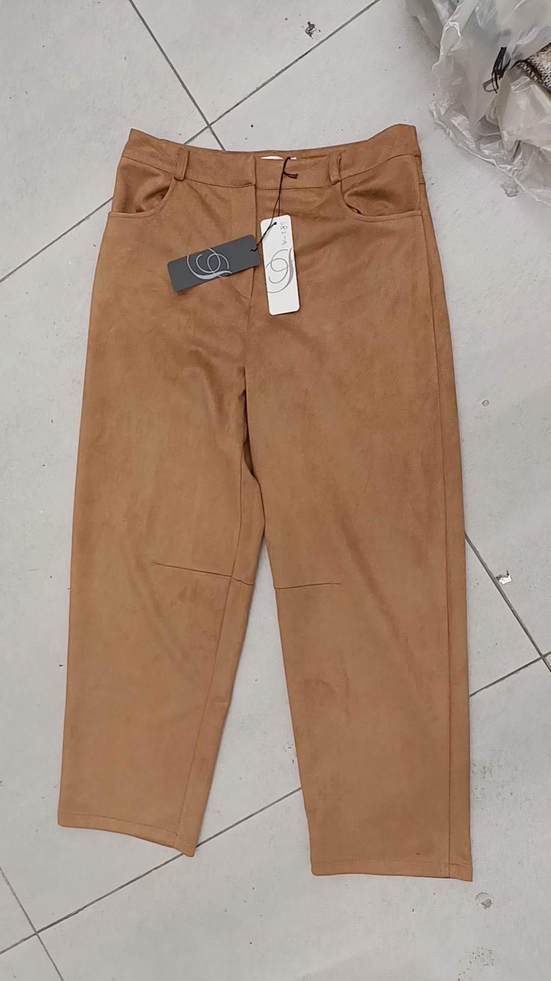 Rovné 7/8 kalhoty s kapsami