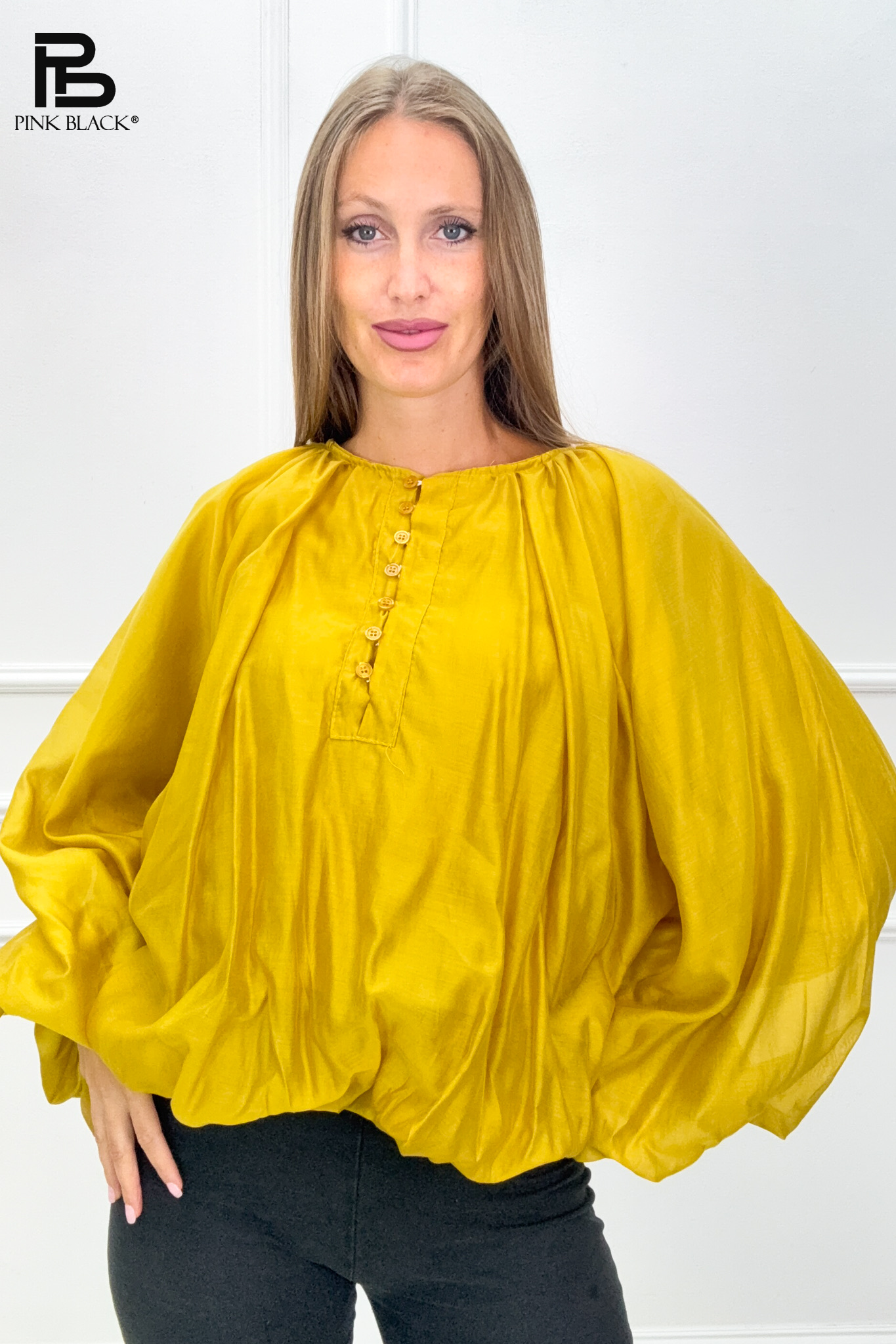 Oversized halenka s nabráním u výstřihu