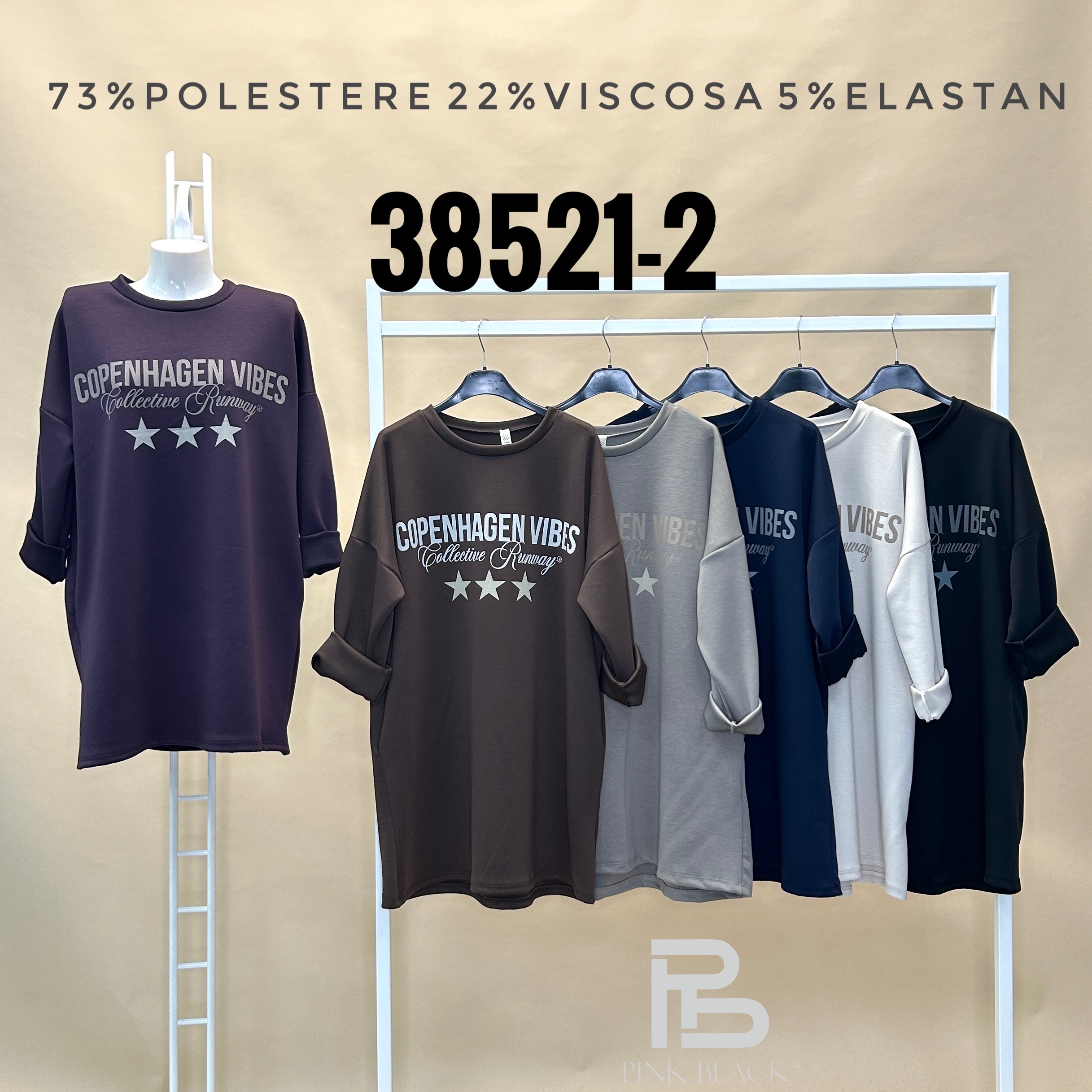 Oversize pletené šaty s potiskem