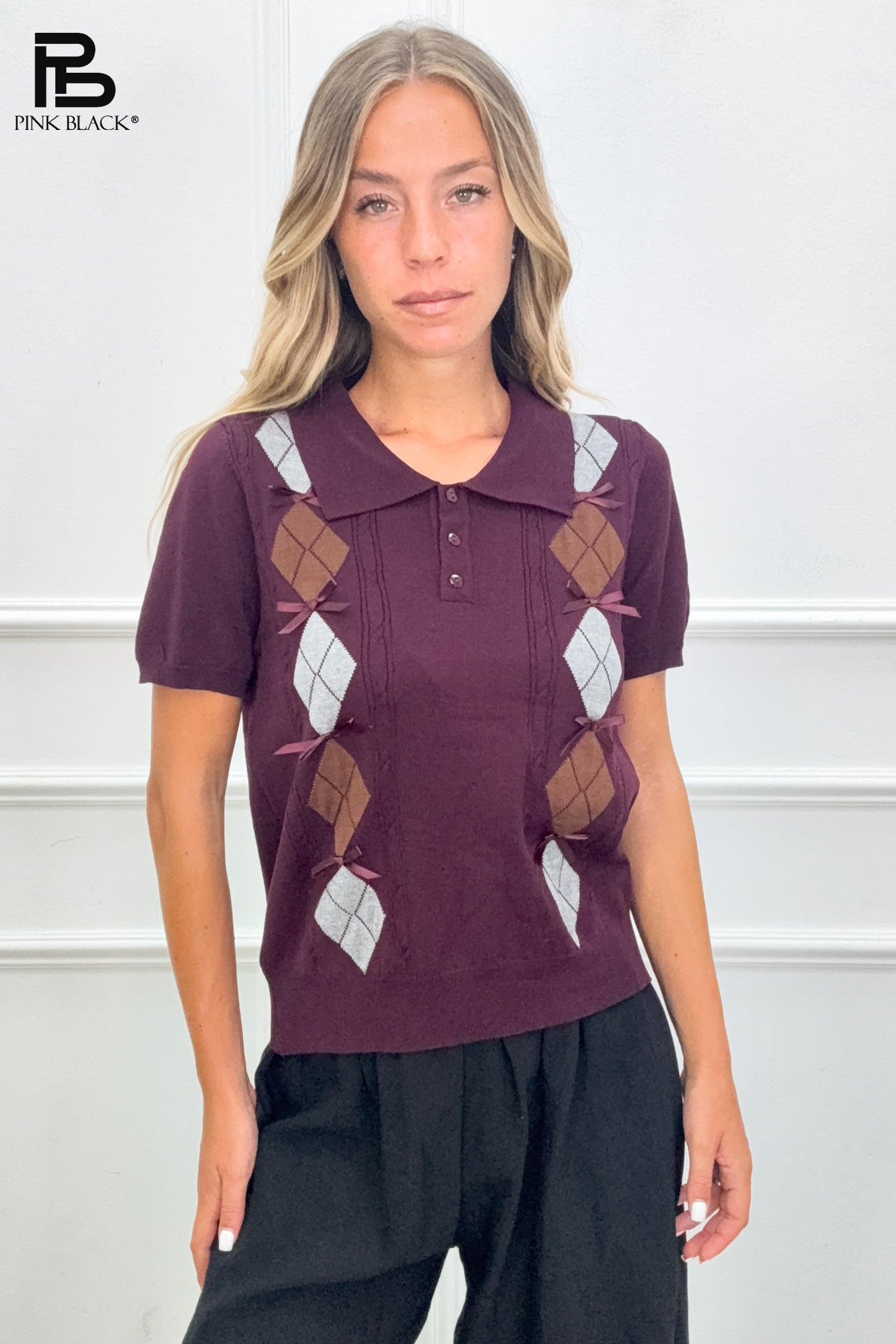Krátký polo svetr s vzorem argyle
