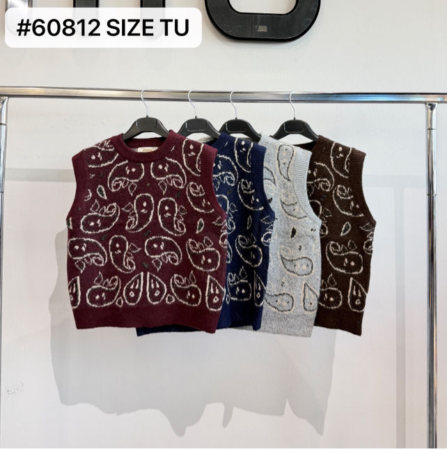 Pletená vestička s paisley vzorem