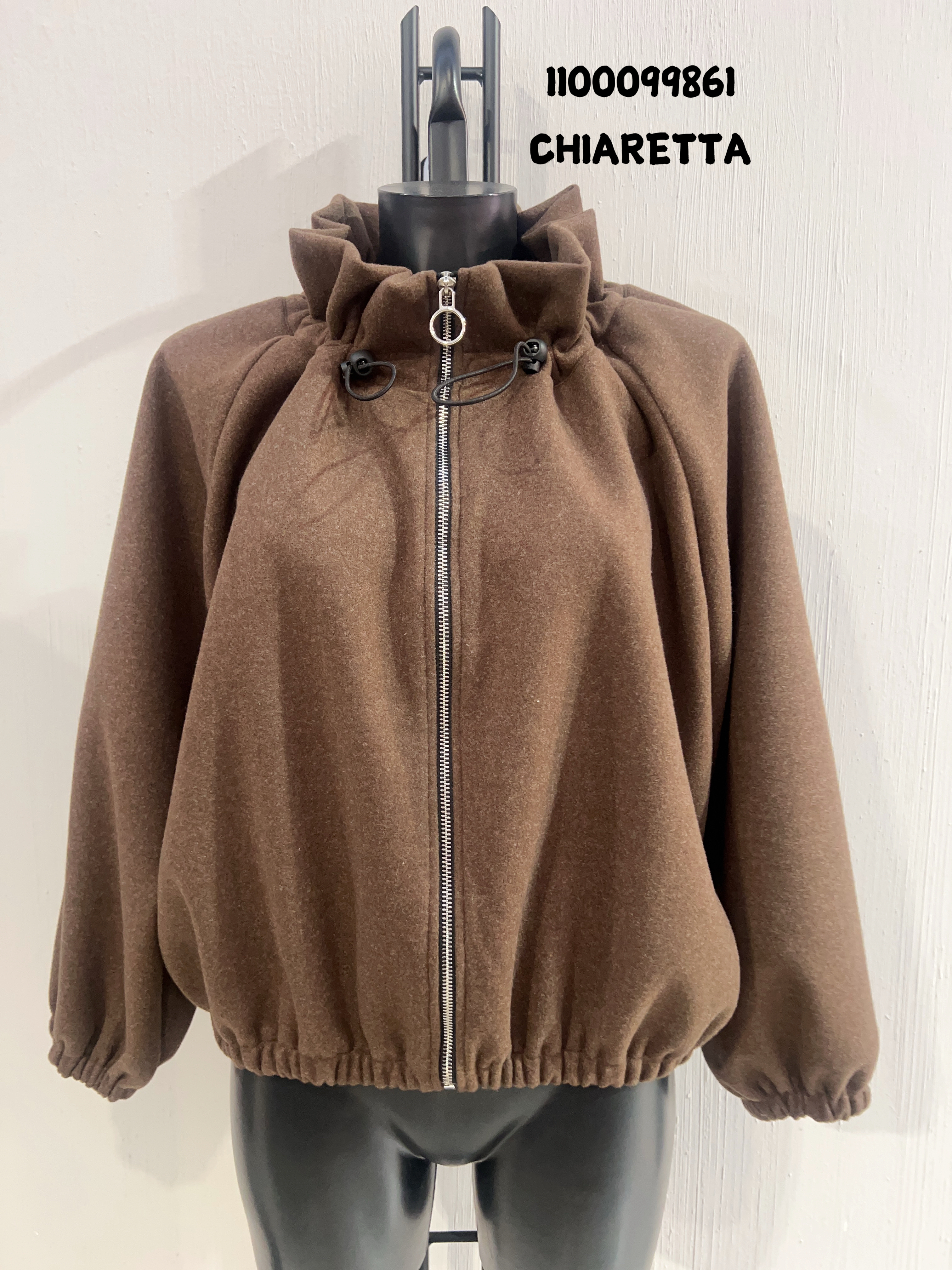Oversized bunda v obdélníkovém střihu