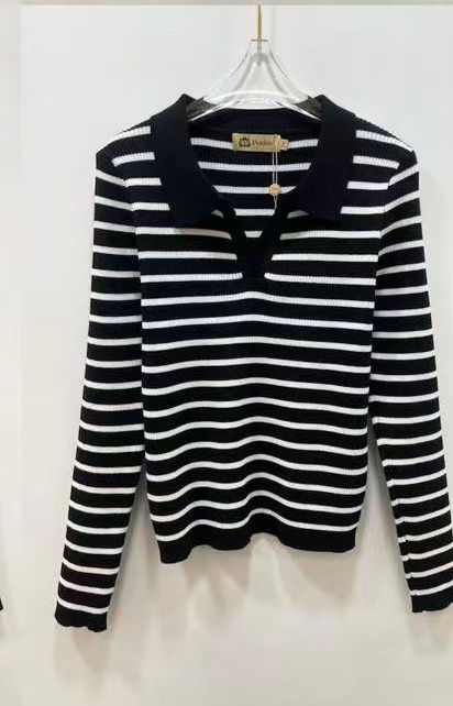 Žebrovaný polo top