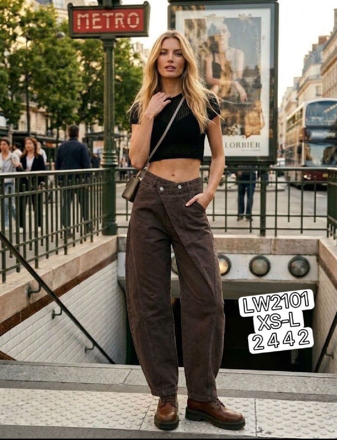 Kalhoty širokého střihu s kapsami