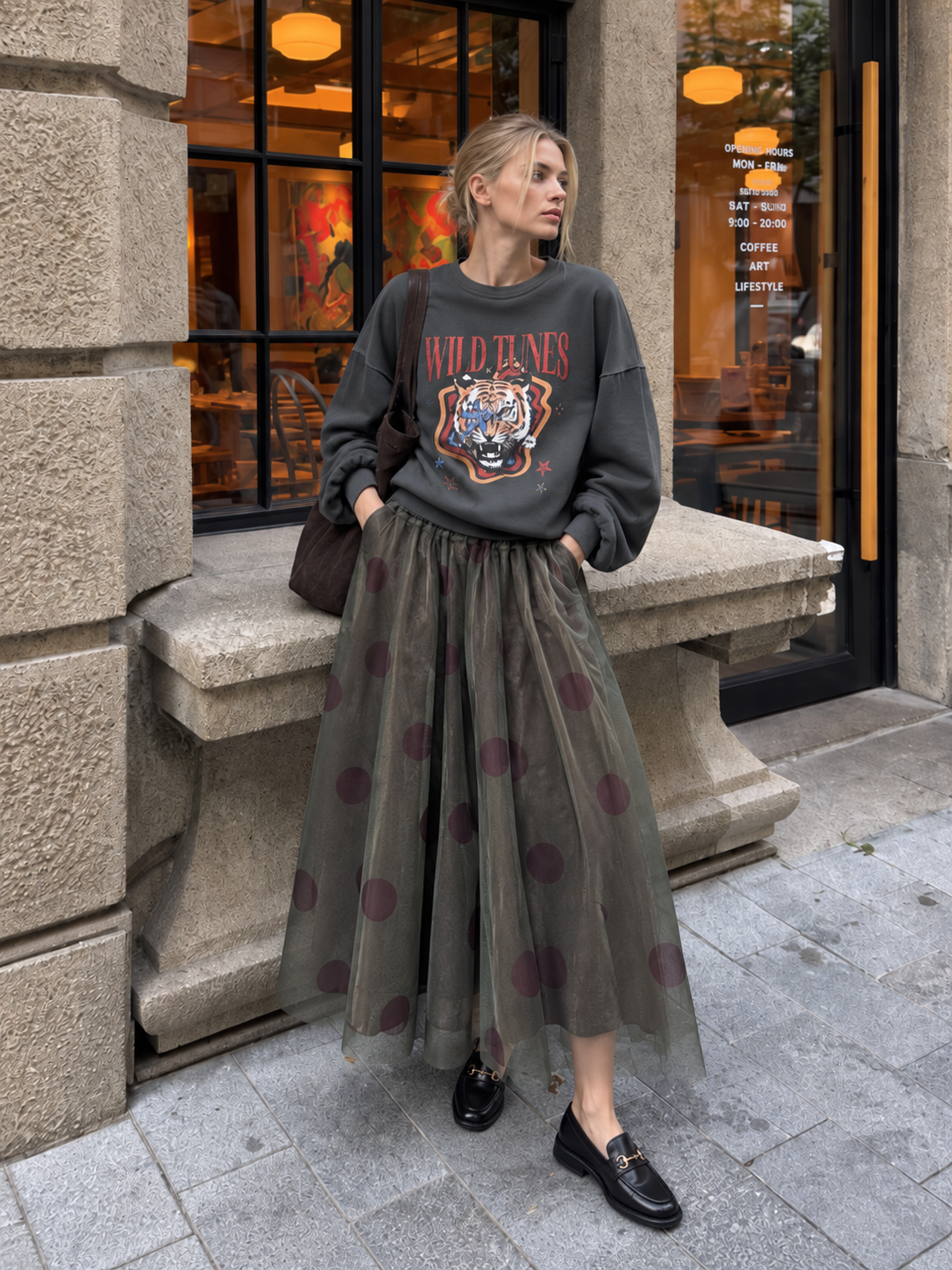 Oversize mikina s nýty