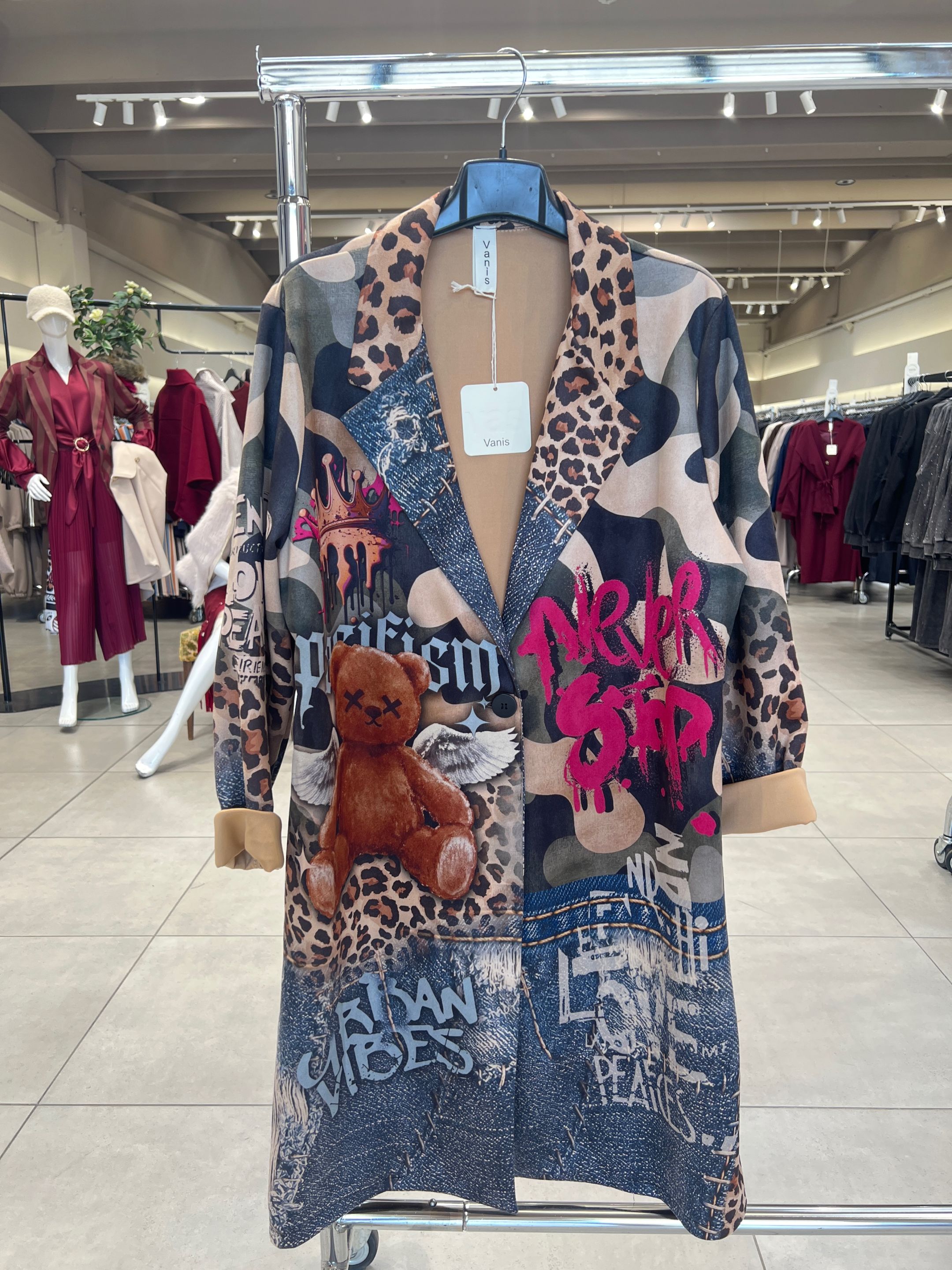 Prodloužený oversize kabát s klopami