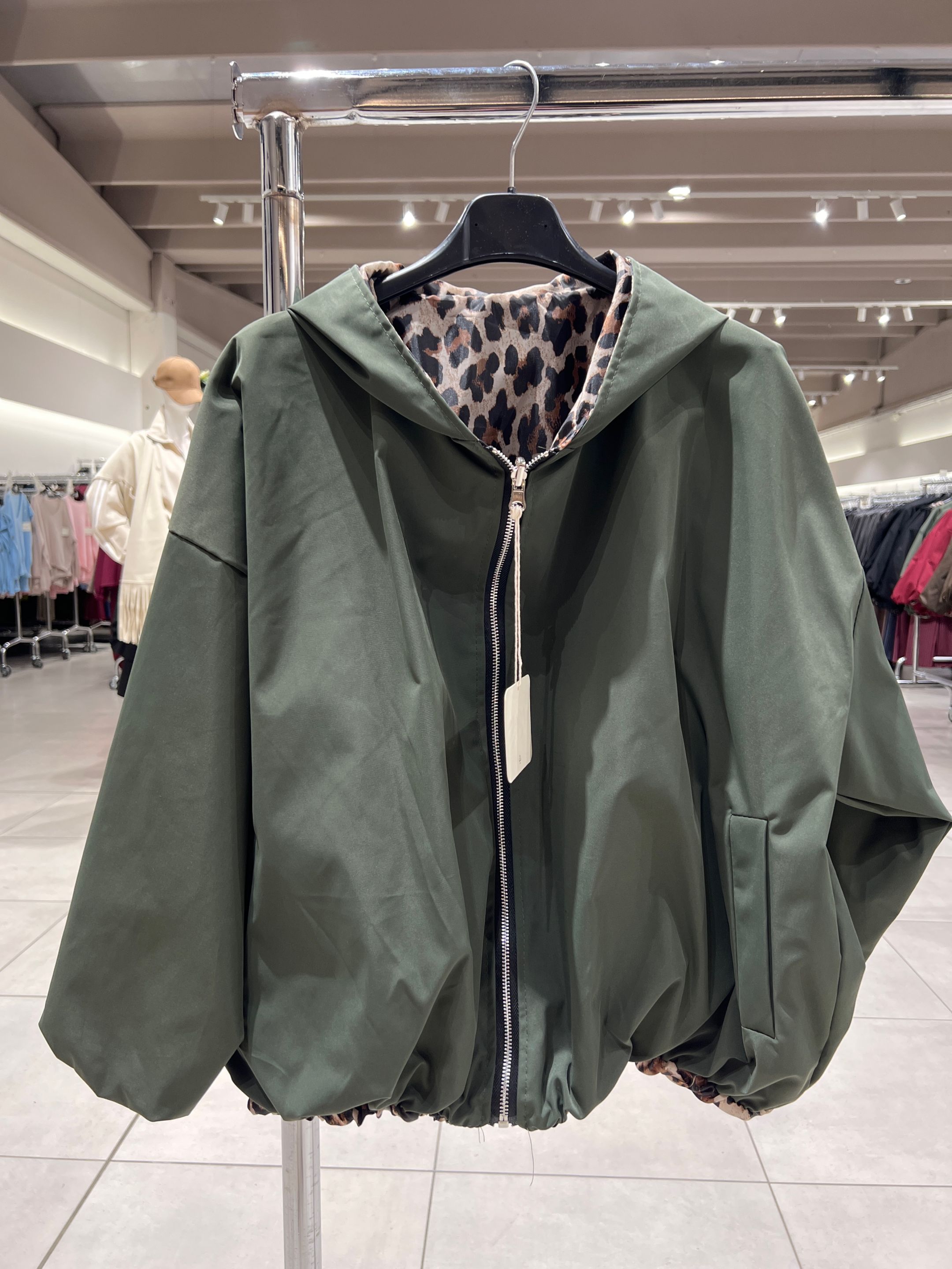 Oversize bomber bunda s kapucí