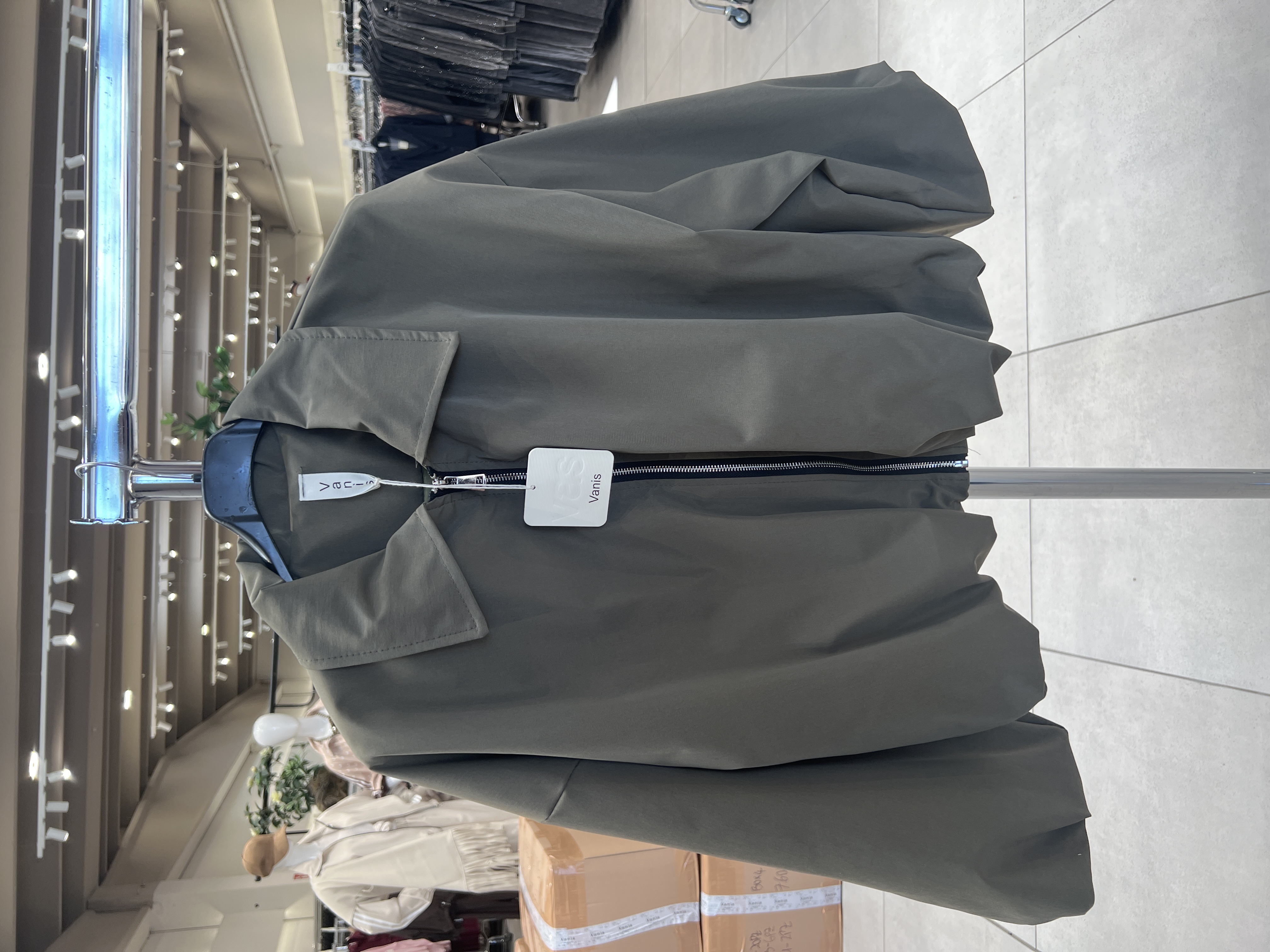 Oversize bunda s límcem