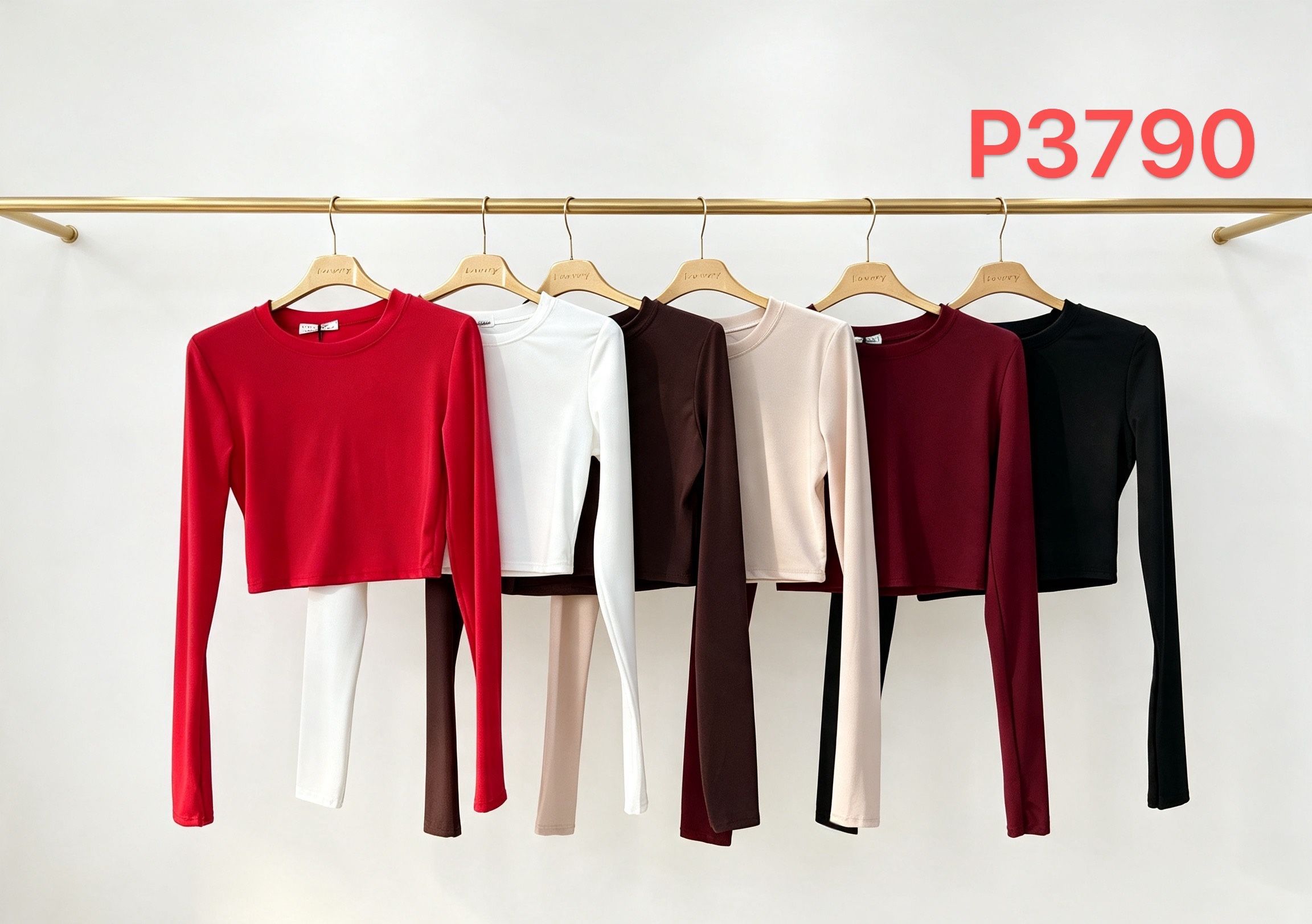 Přiléhavý crop top s dlouhým rukávem