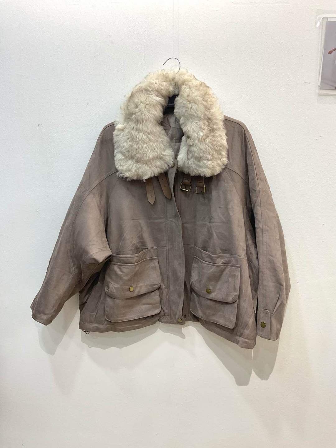 Oversize bunda s límcem