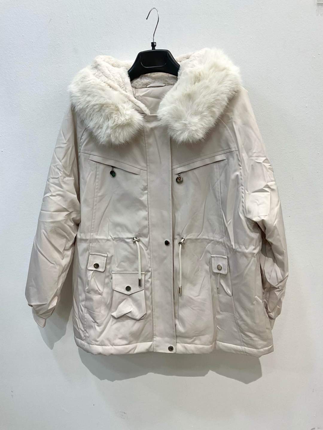 Parka s kapucí