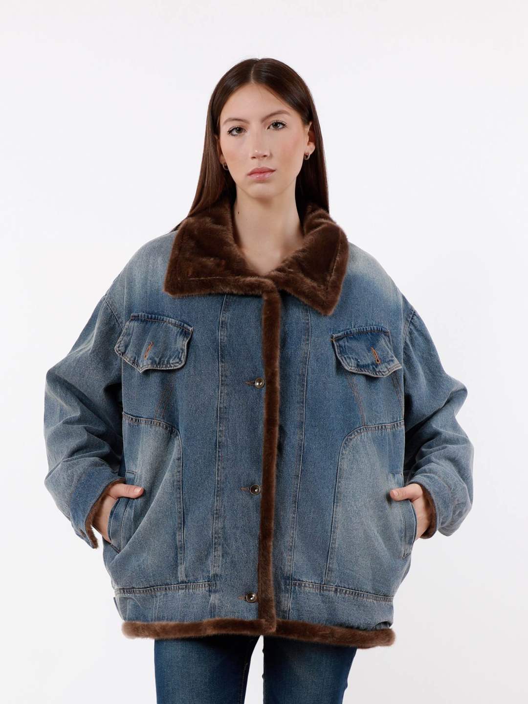 Oversize bunda s košilovým límcem