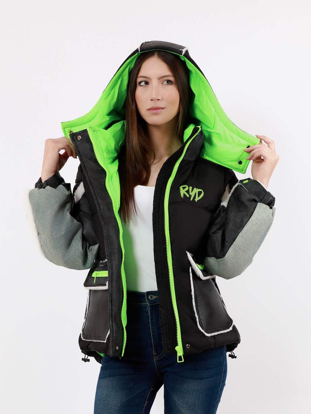 Oversized bunda s kapucí