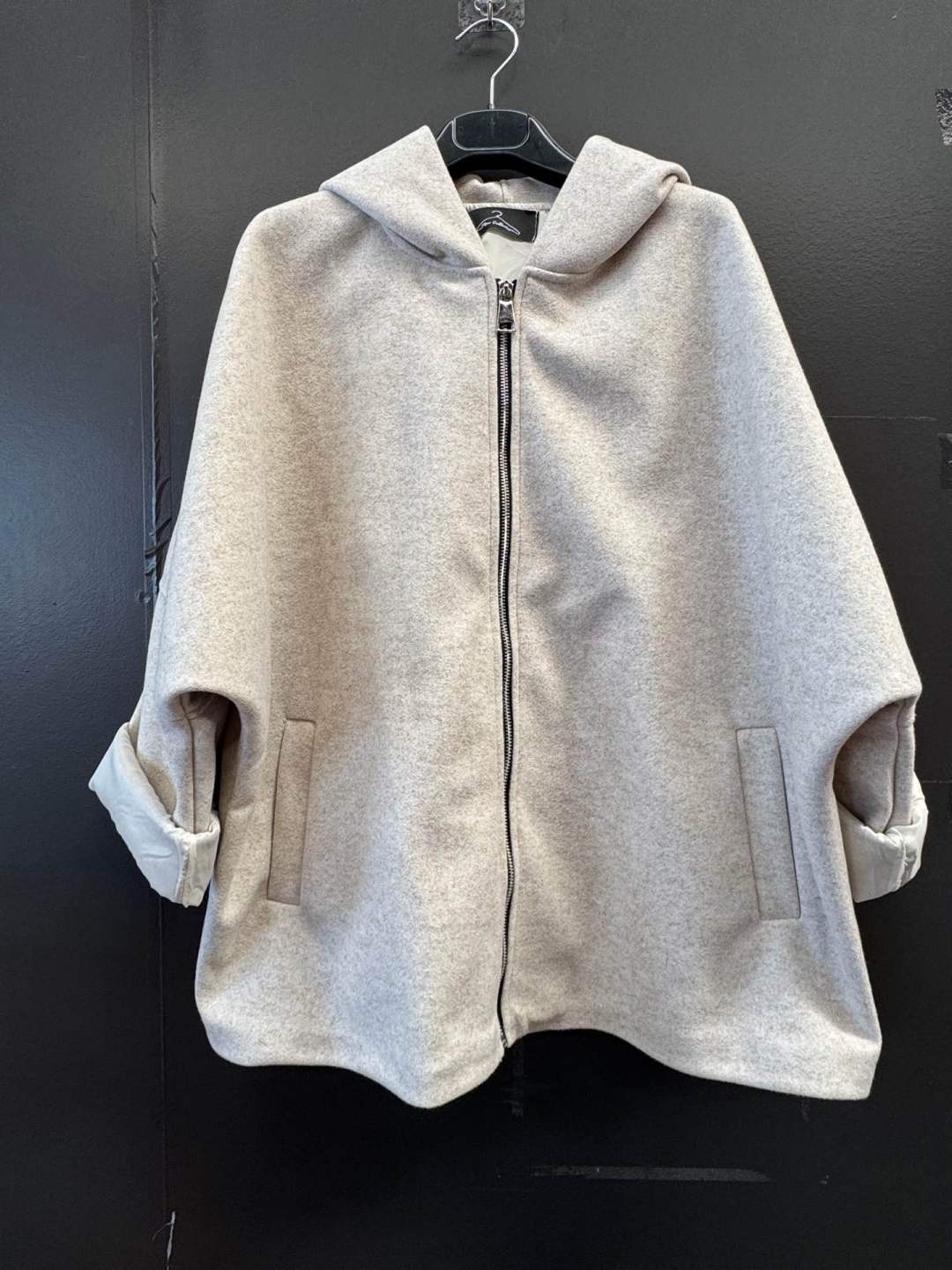 Oversize kabát s kapucí