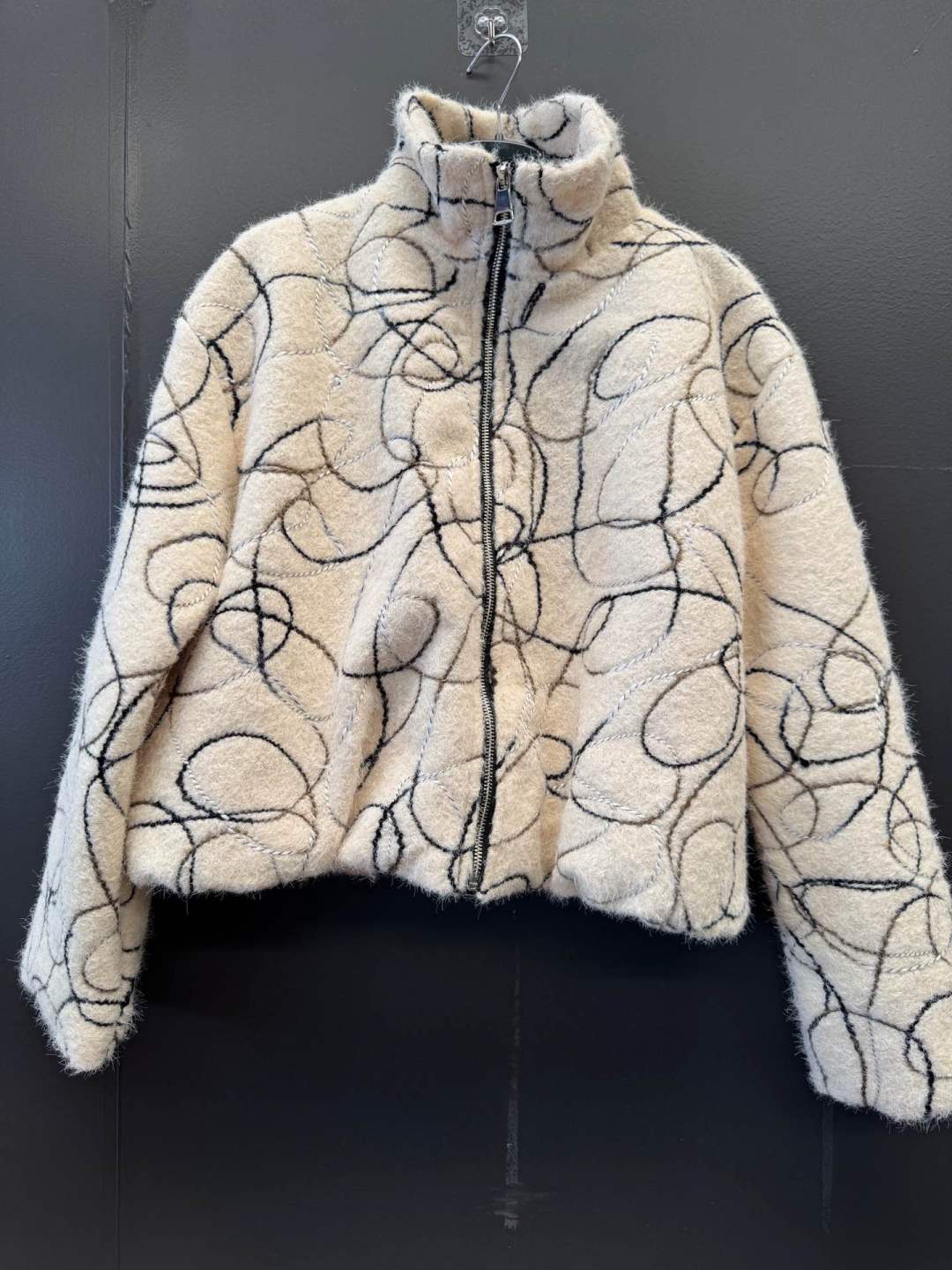 Krátká bunda s půlrolákem