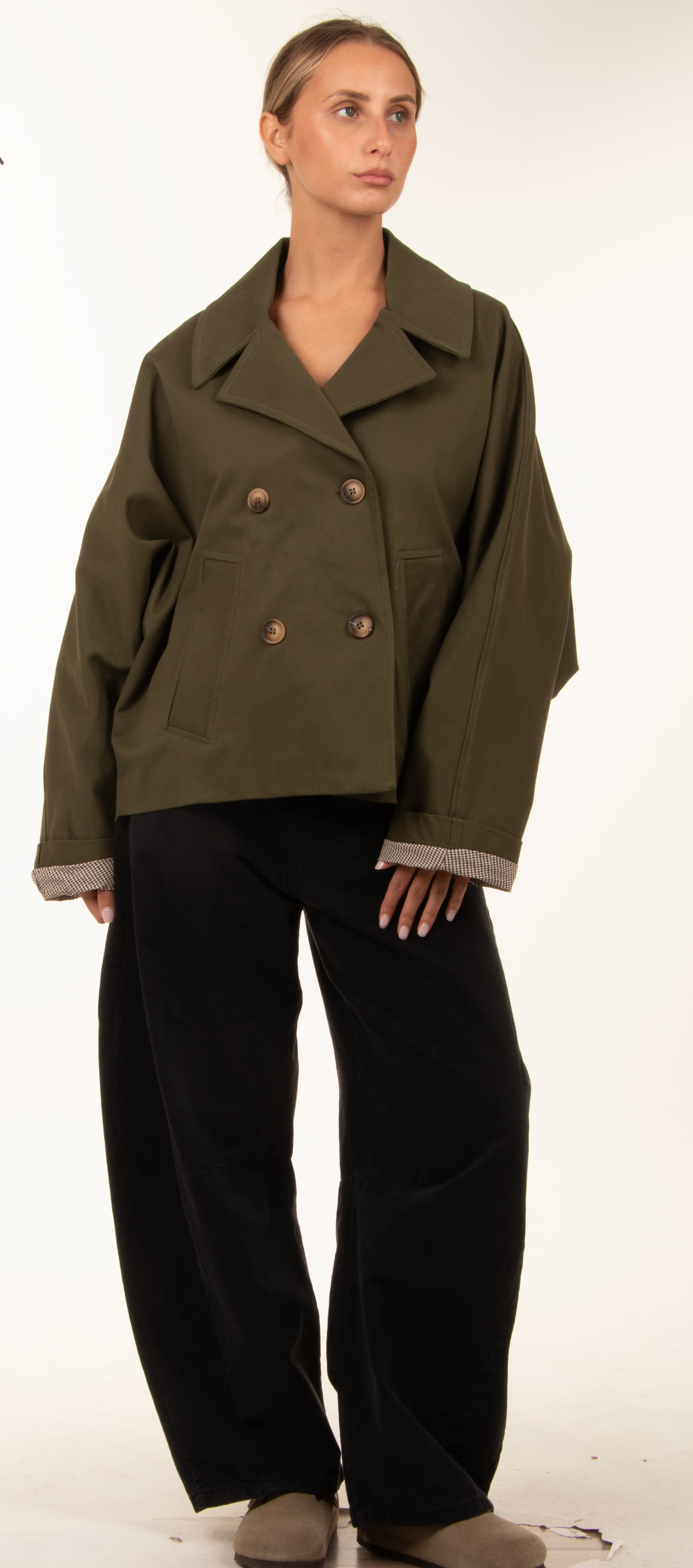 Oversize bunda s klopami