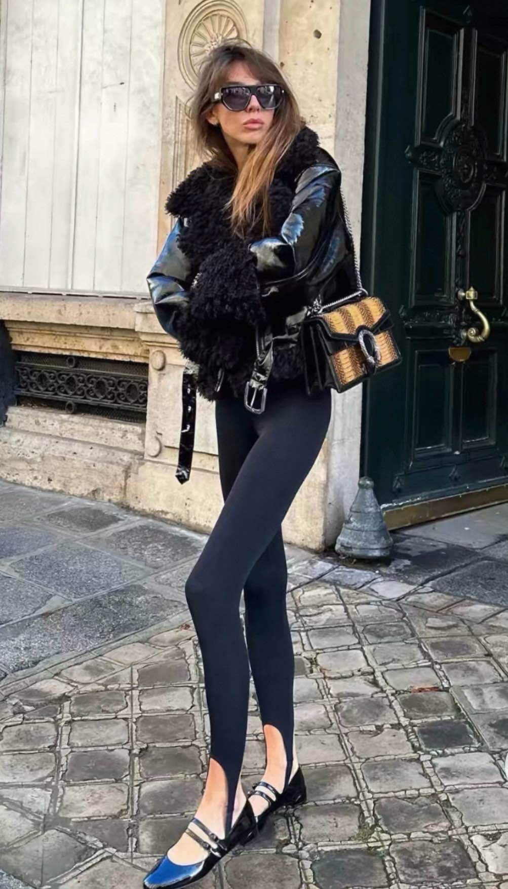Legíny s rozparkem