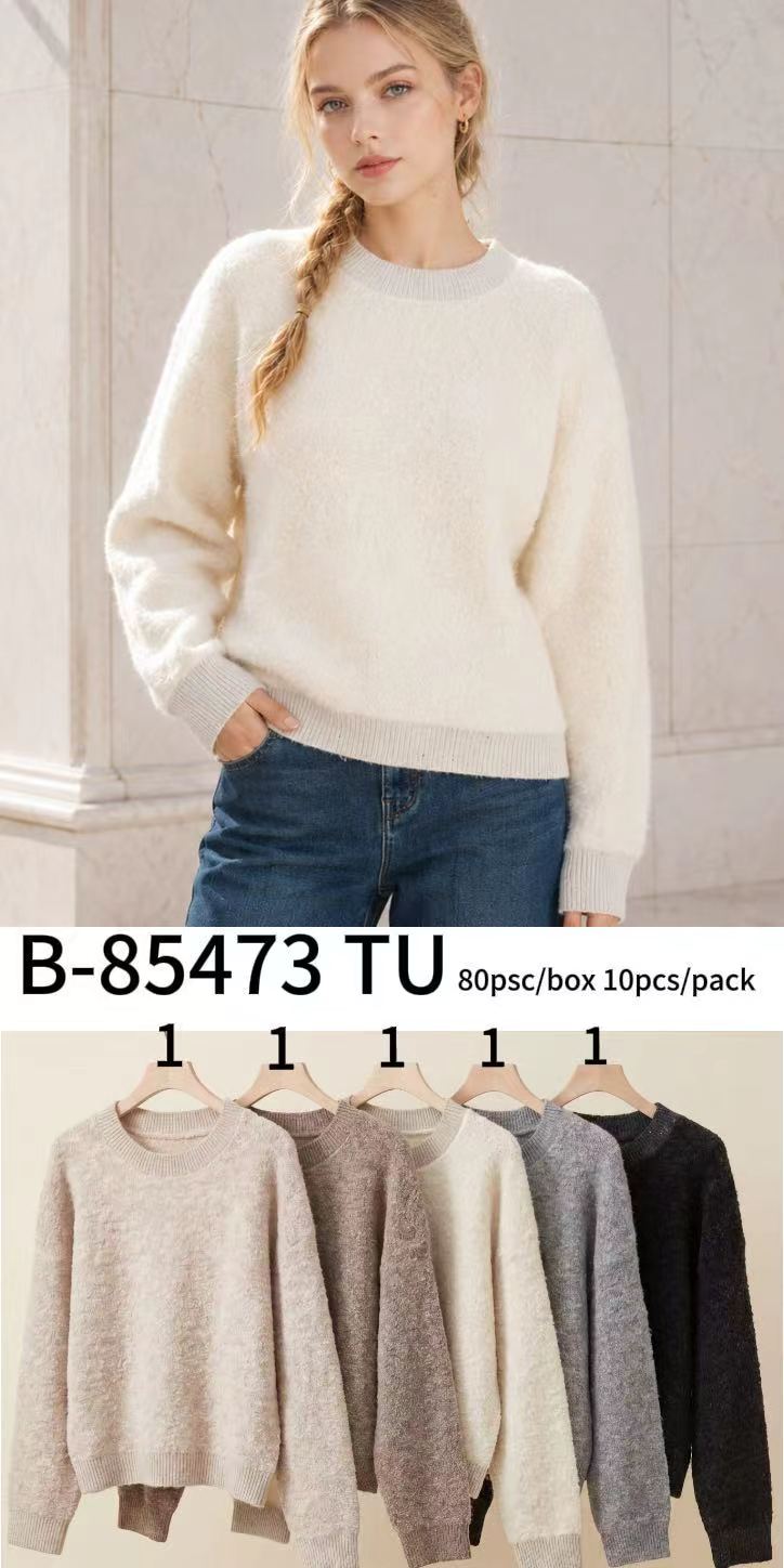 Chlupatý svetr s kulatým výstřihem