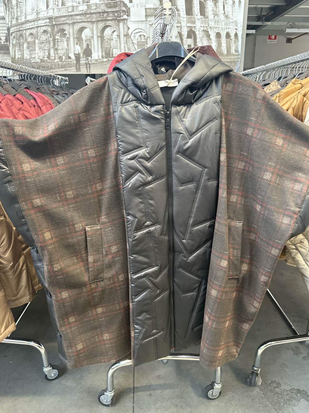 Oversize bunda s kapucí
