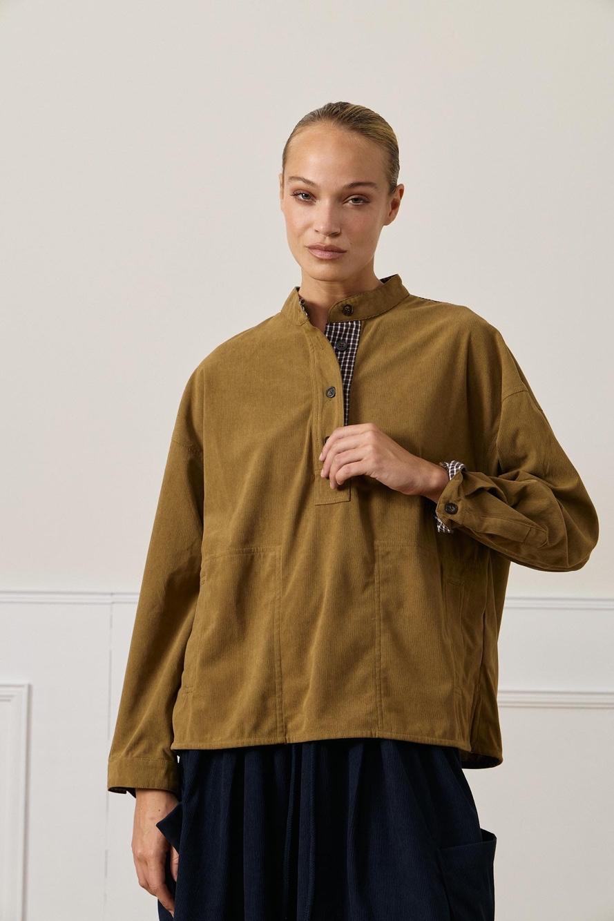 Oversized halenka se stojáčkem
