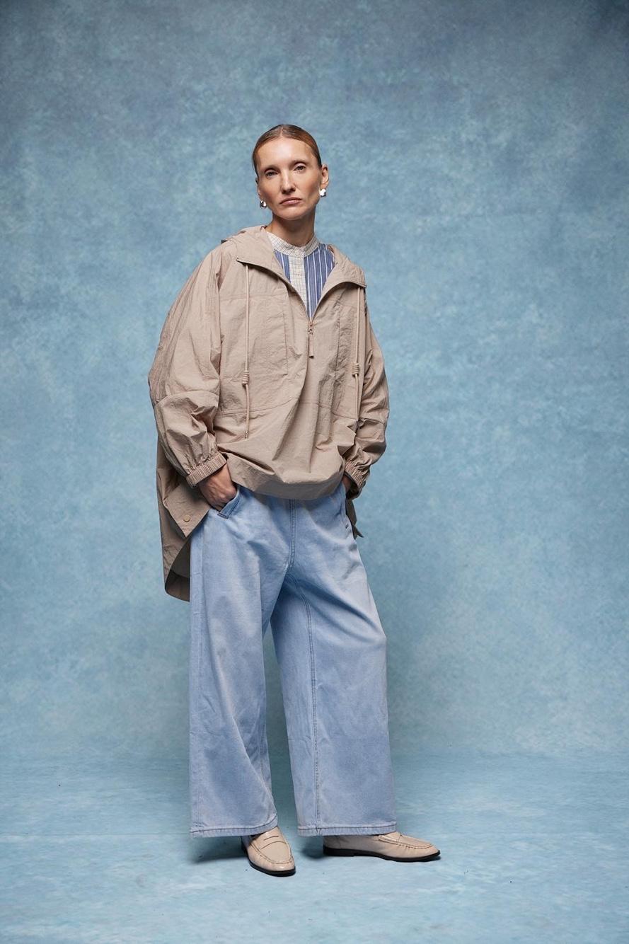 Oversize bunda s kapucí